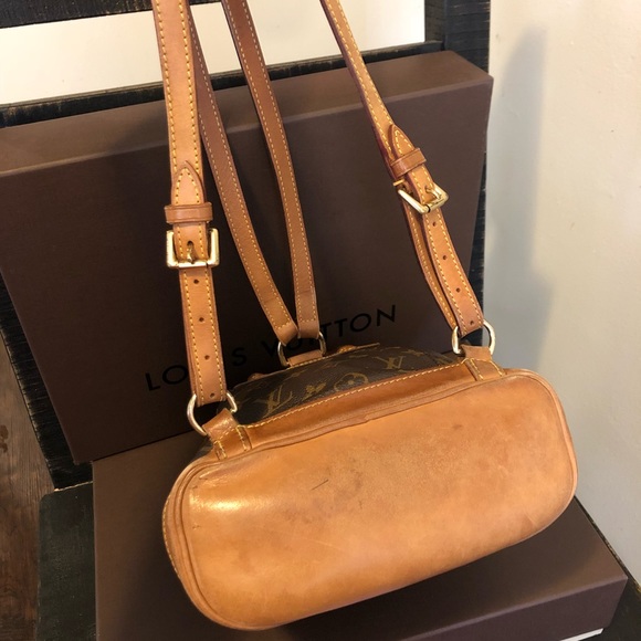 ❌SOLD❌ Authentic Louis Vuitton Montsouris backpack - Picture 4 of 8